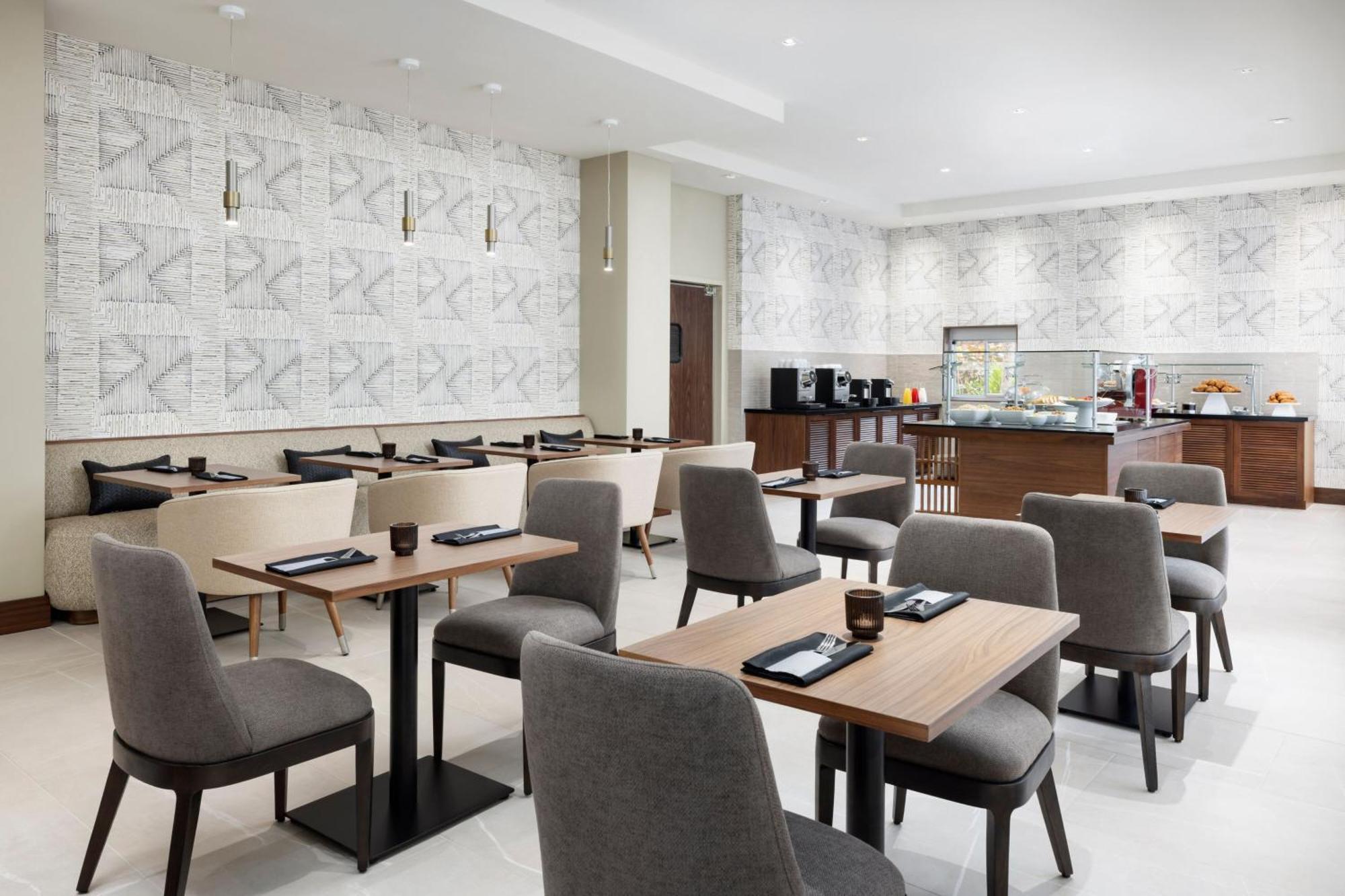 Ac Hotel By Marriott Хонолулу Екстериор снимка