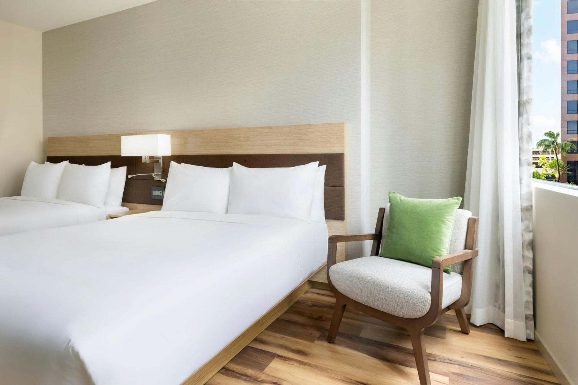 Ac Hotel By Marriott Хонолулу Екстериор снимка