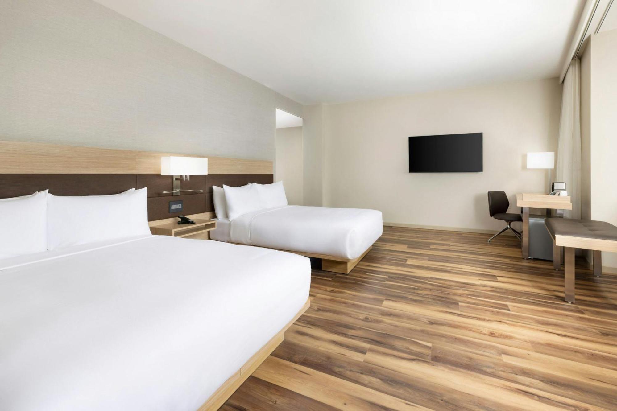 Ac Hotel By Marriott Хонолулу Екстериор снимка